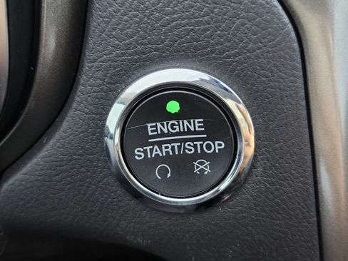 Used 2018 Ford Fusion Energi SE image 8