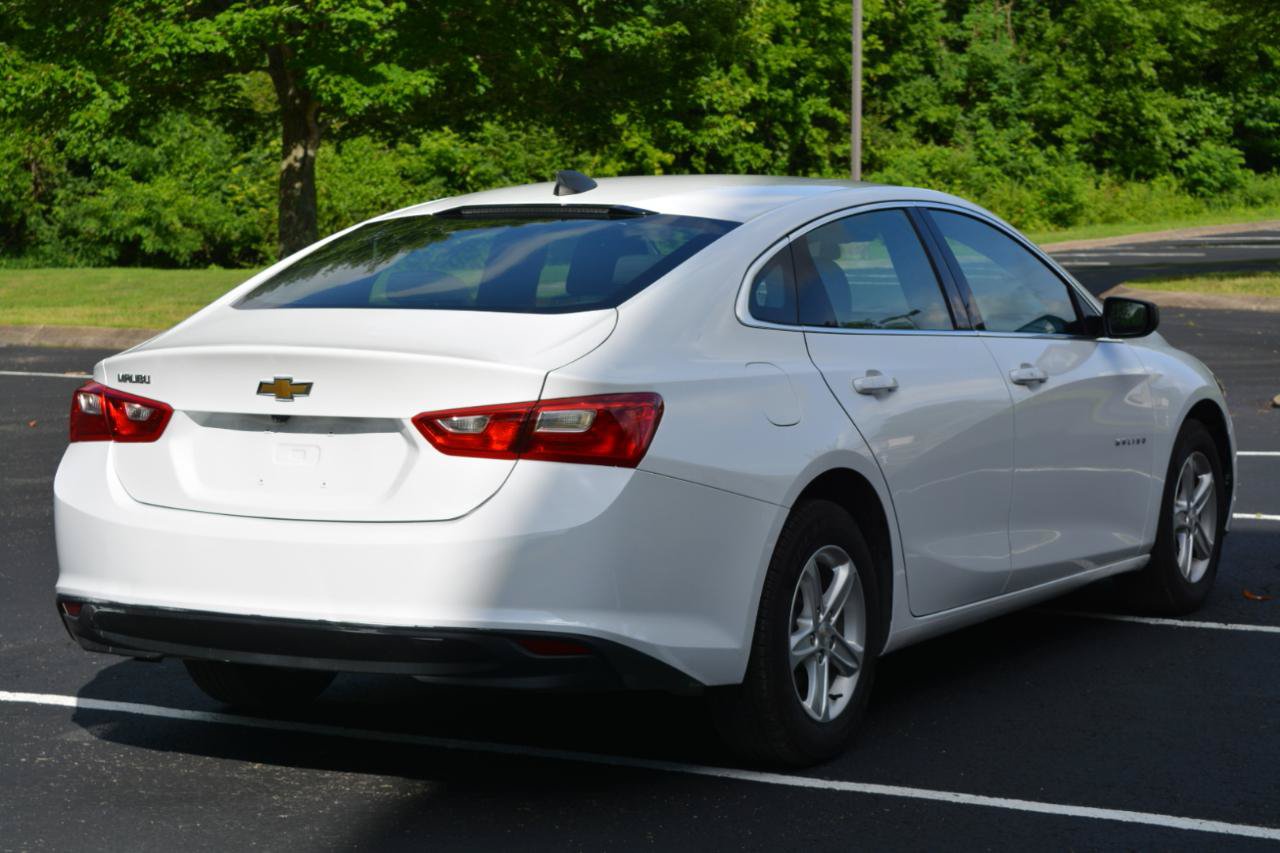 Used 2023 Chevrolet Malibu LS FWD image 5