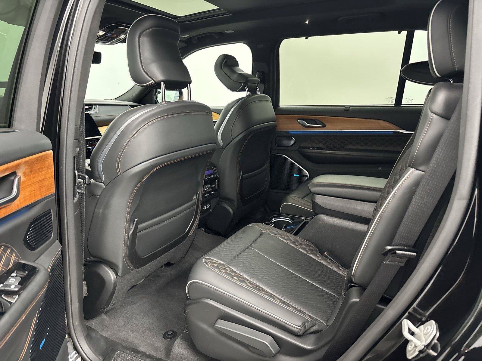 Used 2021 Jeep Grand Cherokee L Summit AWD/4WD image 29