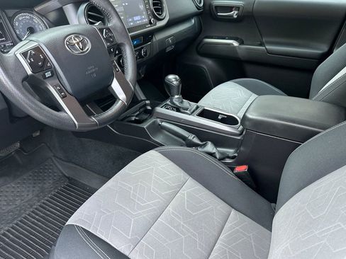 Used 2023 Toyota Tacoma TRD Sport image 10