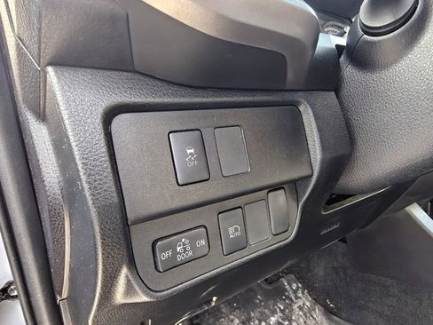 Used 2020 Toyota Tacoma SR5 image 8