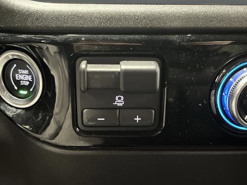 Used 2024 GMC Sierra 2500 SLE image 22