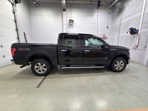 Used 2017 Ford F150 XLT w/ Equipment Group 302A Luxury AWD/4WD image 3