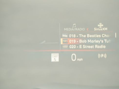 Used 2026 BMW X5 xDrive50e w/ Premium Package image 9