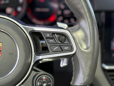 Used 2020 Porsche Cayenne image 43