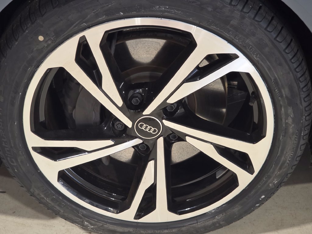 Certified 2023 Audi e-tron GT Prestige AWD/4WD image 7