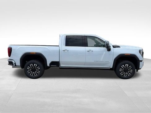 New 2026 GMC Sierra 2500 Denali Ultimate AWD/4WD image 8