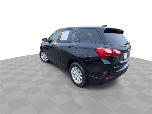 Certified 2020 Chevrolet Equinox LS w/ LS Convenience Package image 6