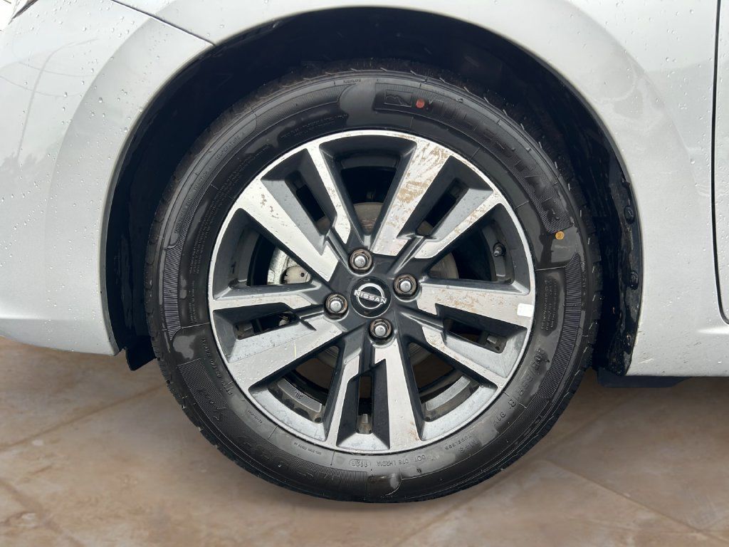 Used 2025 Nissan Versa SV FWD image 14