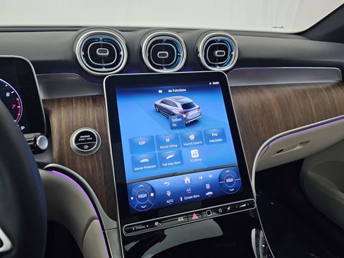 Certified 2025 Mercedes-Benz GLC 300 GLC 300 image 39