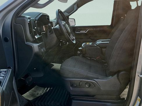 Used 2023 Chevrolet Silverado 1500 LT w/ LPO, Dark Essentials Package AWD/4WD image 13