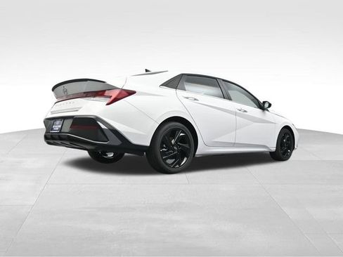 New 2026 Hyundai Elantra SEL Sport Premium FWD image 36