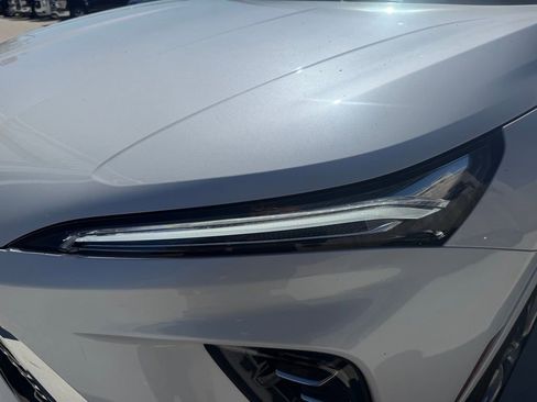 Used 2025 Buick Enclave Avenir w/ Super Cruise Package image 18