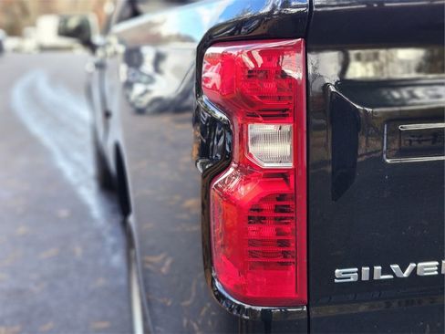 New 2026 Chevrolet Silverado 1500 W/T image 9