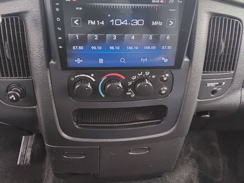 Used 2002 Dodge Ram 1500 Truck ST image 12