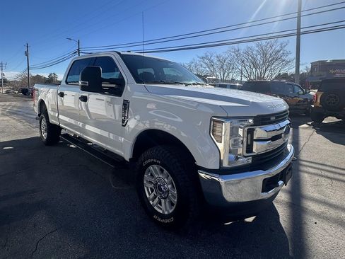 Used 2019 Ford F250 XLT image 3