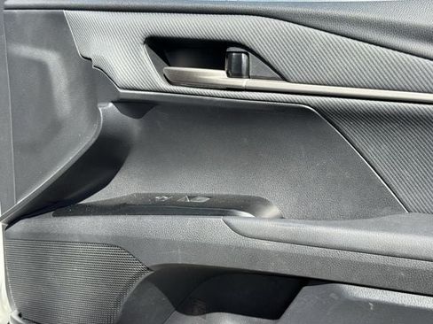 Used 2025 Toyota Camry SE FWD image 27