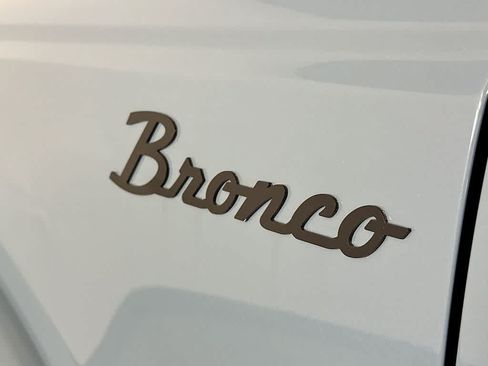 Certified 2023 Ford Bronco Outer Banks AWD/4WD image 7