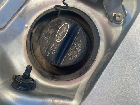 Used 2024 Toyota Camry LE image 6