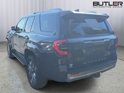 Used 2025 Toyota 4Runner Limited AWD/4WD image 10