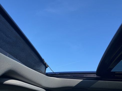 Used 2026 Ford F250 Lariat w/ Black Appearance Package image 19