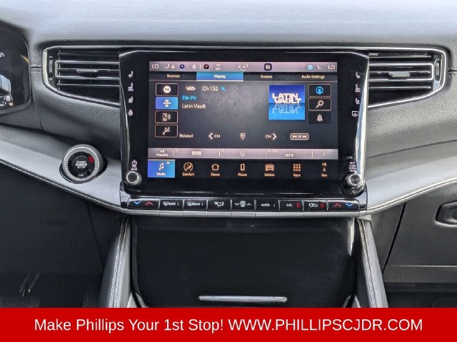 Used 2025 Jeep Wagoneer Series II AWD/4WD image 16