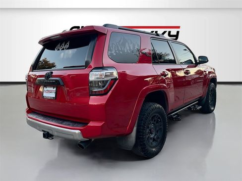 Used 2019 Toyota 4Runner TRD Off-Road Premium image 7