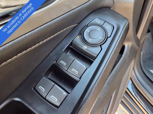 Used 2023 Chevrolet Traverse LT w/ LPO, Floor Liner Package AWD/4WD image 16