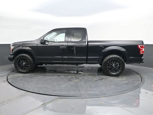 Used 2020 Ford F150 XLT image 2
