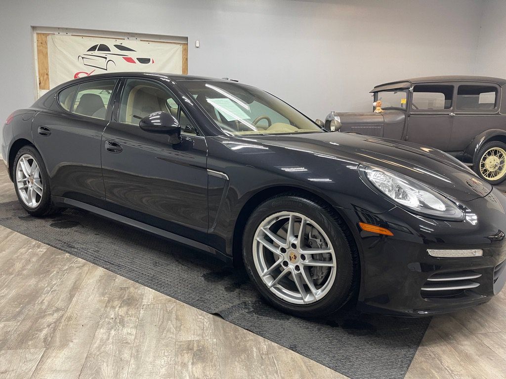 Used 2014 Porsche Panamera image 4