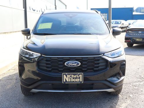 Used 2025 Ford Escape ST-Line image 2