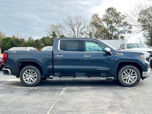 Used 2022 GMC Sierra 1500 SLT w/ SLT Premium Plus Package image 2