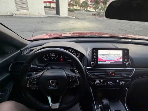 Used 2021 Honda Accord Sport image 10