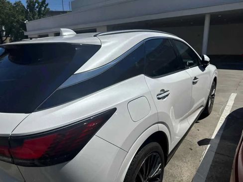 Used 2025 Lexus RX 450h AWD w/ Convenience Package image 2