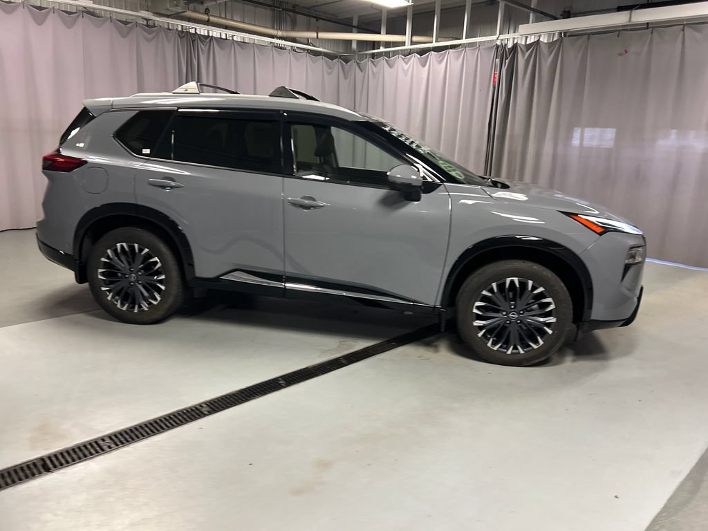 Used 2024 Nissan Rogue Platinum AWD/4WD image 8