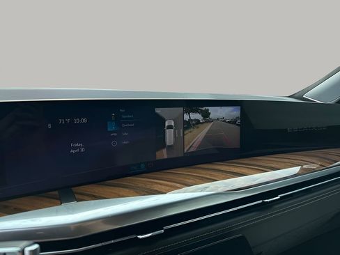 New 2026 Cadillac Escalade Platinum Sport w/ LPO, Floor Liner Package AWD/4WD image 44