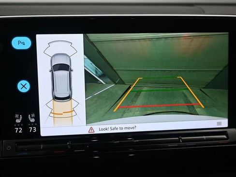 Used 2025 Volkswagen Atlas Cross Sport SE image 14