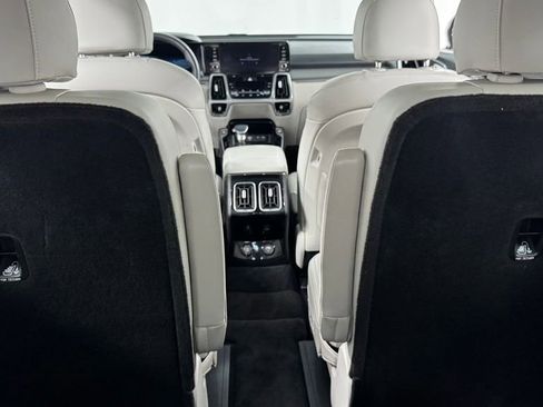 Used 2023 Kia Sorento SX AWD/4WD image 19