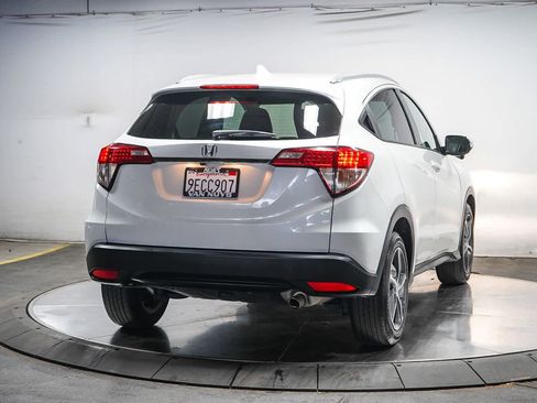 Used 2021 Honda HR-V EX-L image 10