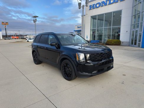 Used 2022 Kia Telluride SX image 3