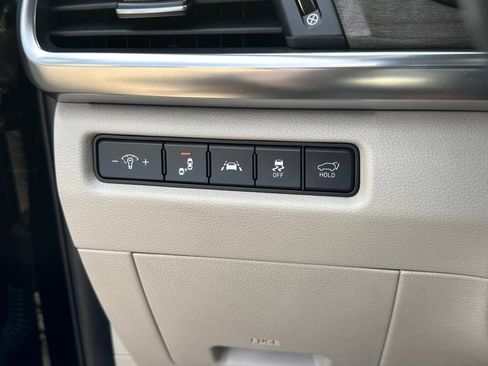 Used 2022 Kia Telluride EX w/ EX Premium Package image 21