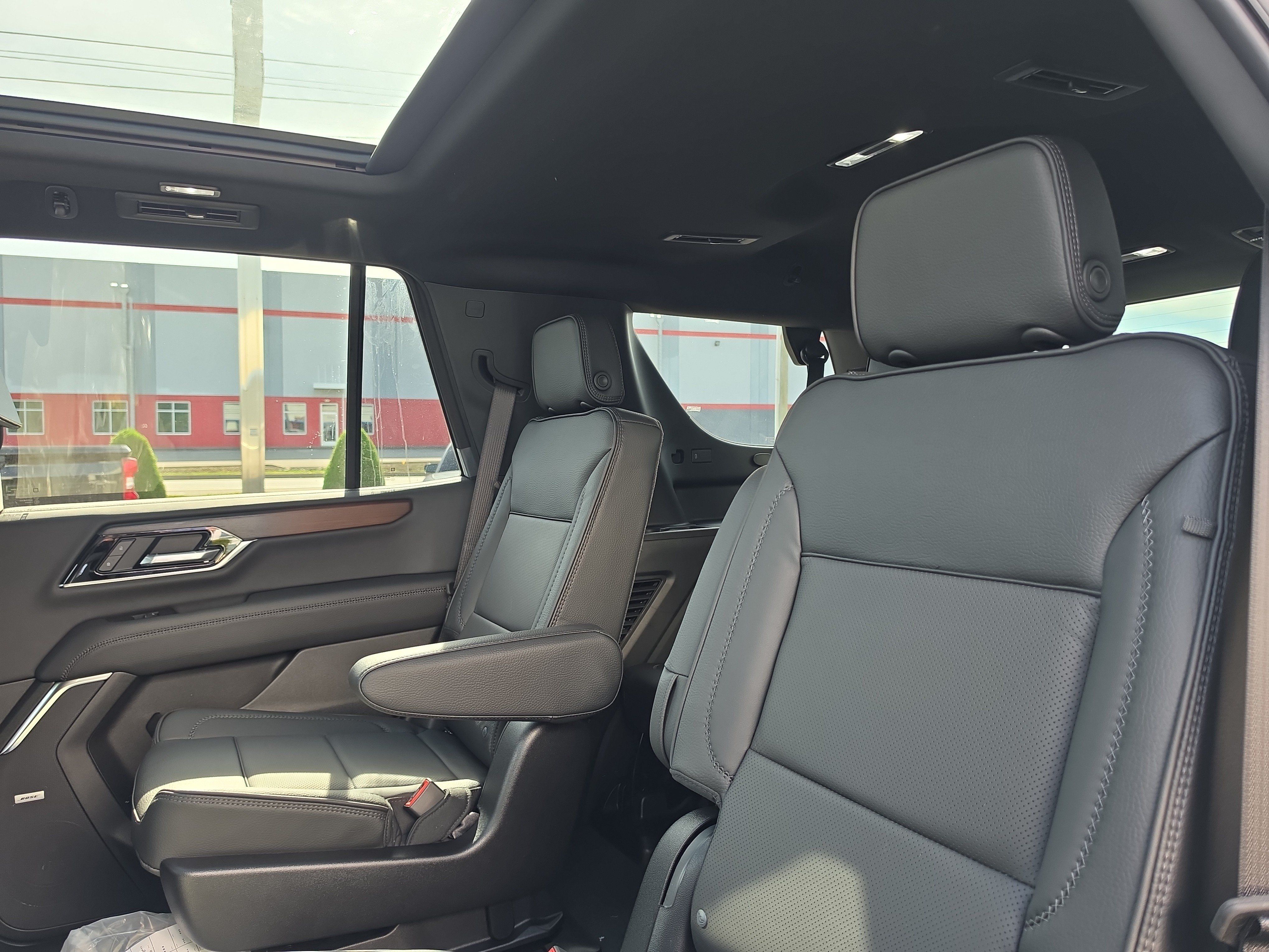 New 2026 GMC Yukon Denali w/ Advanced Technology Package AWD/4WD image 15