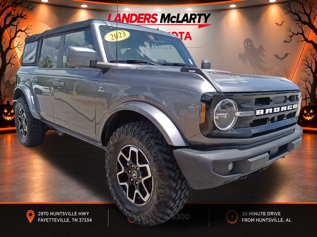 Used 2023 Ford Bronco Outer Banks AWD/4WD image 1