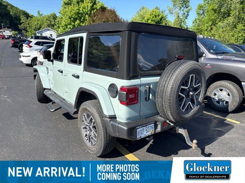 Used 2024 Jeep Wrangler Unlimited Sahara AWD/4WD image 5