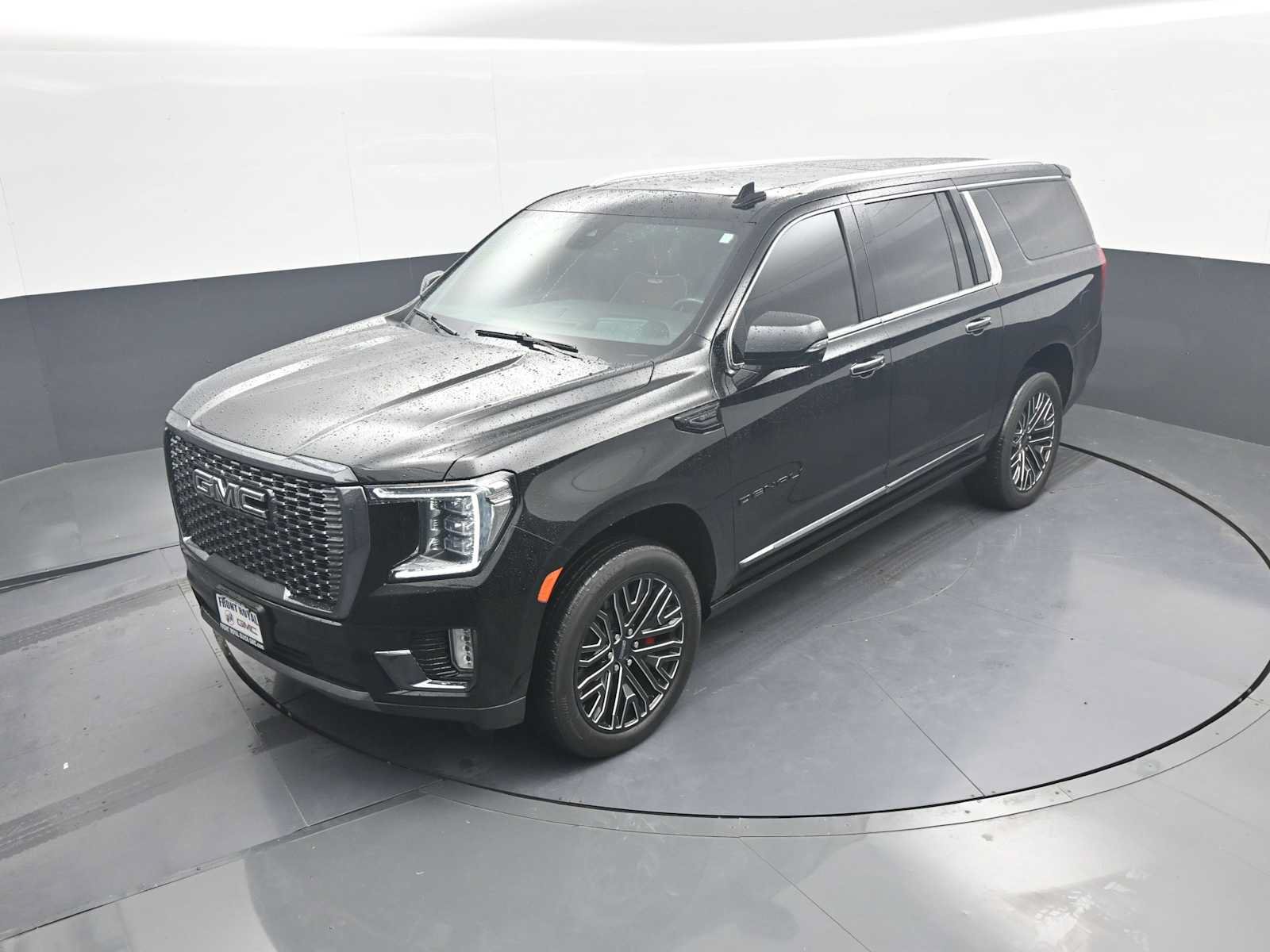 Used 2023 GMC Yukon XL Denali Ultimate AWD/4WD image 46
