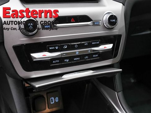 Used 2024 Ford Explorer Base image 20