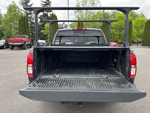 Used 2016 Nissan Frontier SV AWD/4WD image 6