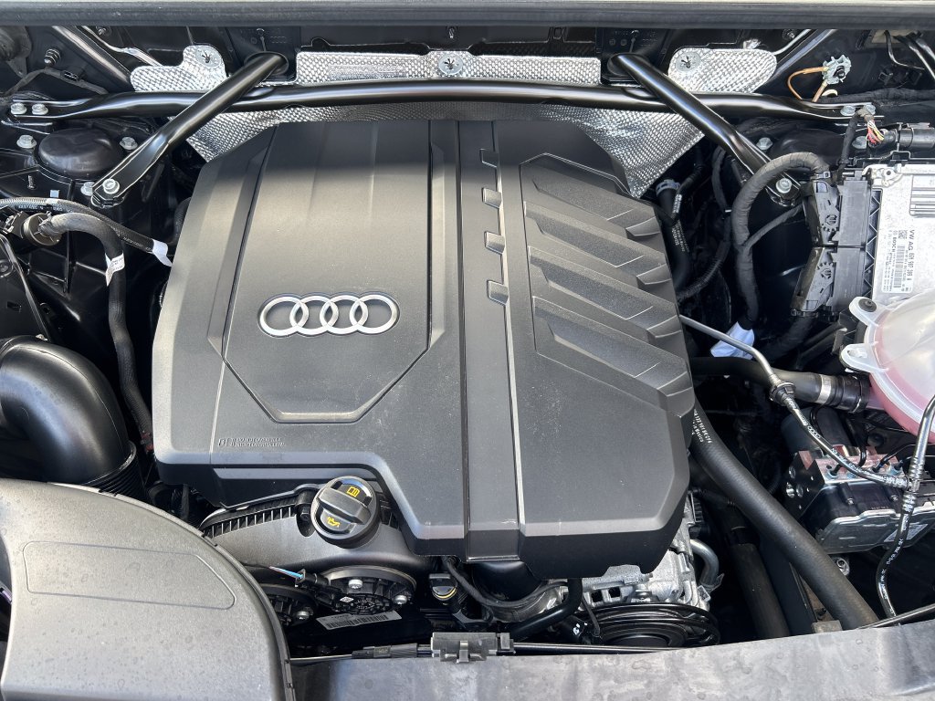 Used 2024 Audi Q5 2.0T Premium Plus AWD/4WD image 23