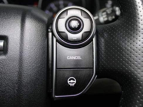 Used 2015 Land Rover Range Rover Sport HSE AWD/4WD image 18