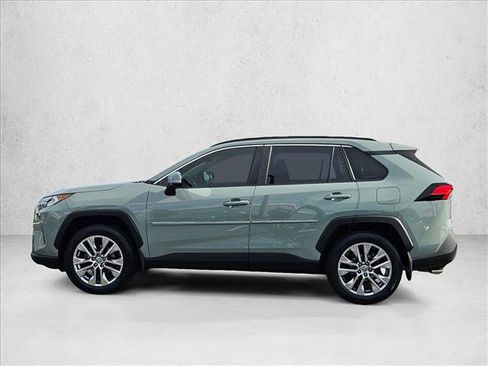 Used 2020 Toyota RAV4 XLE Premium AWD/4WD image 9